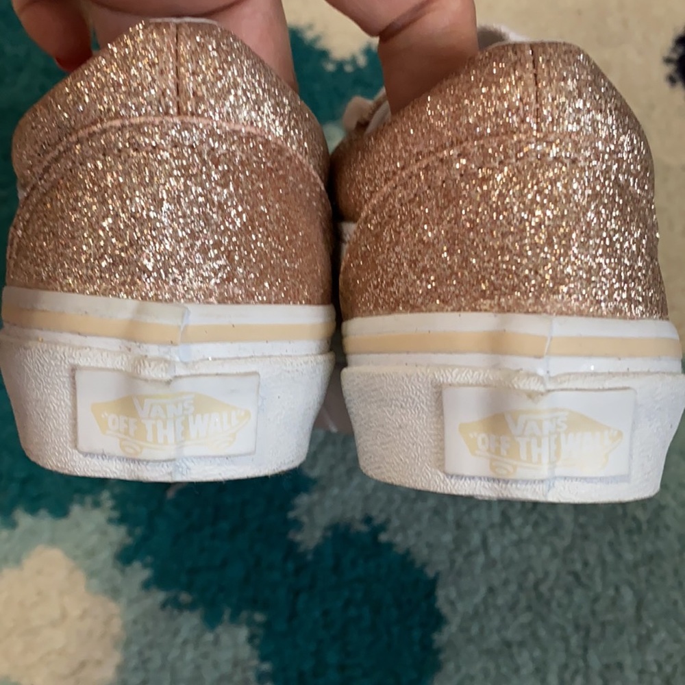 VANS - Picture 6 of 6
